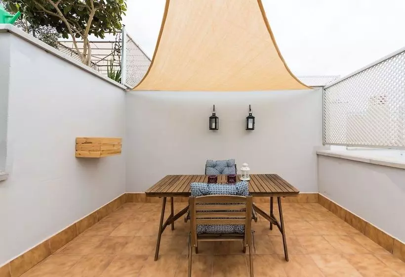 Sardina Attic Flat Pool&solarium