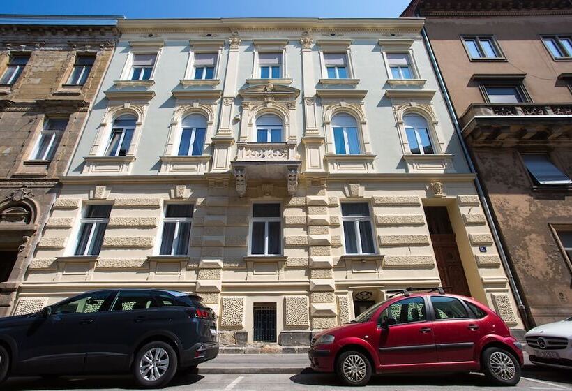 Apartments Zagreb1875