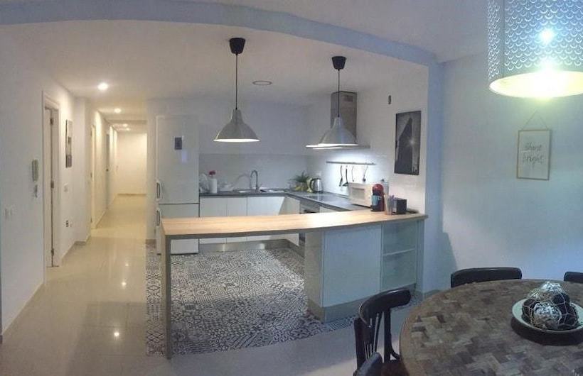 Luxurydreams First Line