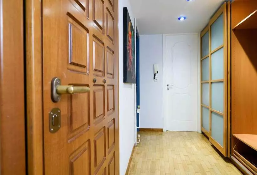 A Diamond Of 140 M2 In Platonas Ancient Athens