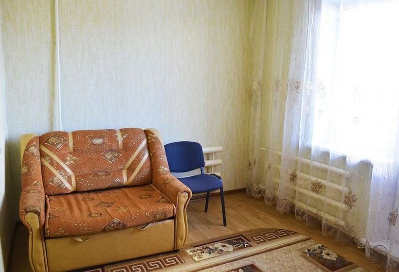 Dobrye Sutki Apartment On Mukhacheva 258