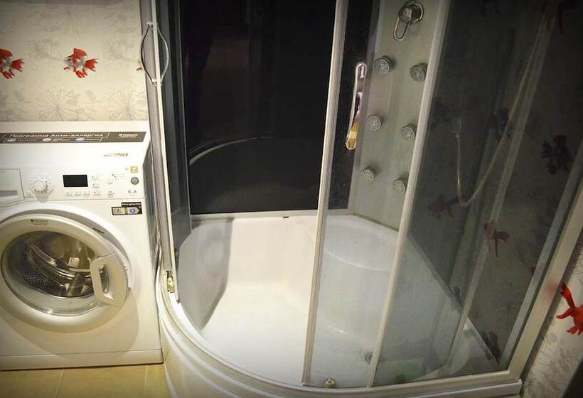 Dobrye Sutki Apartment On Mukhacheva 258