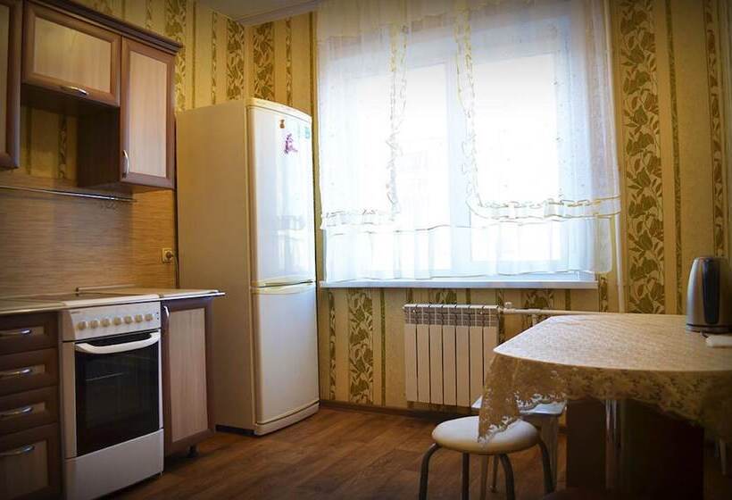 Dobrye Sutki Apartment On Mukhacheva 258