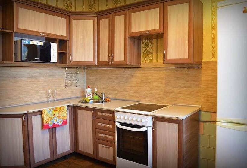 Dobrye Sutki Apartment On Mukhacheva 258