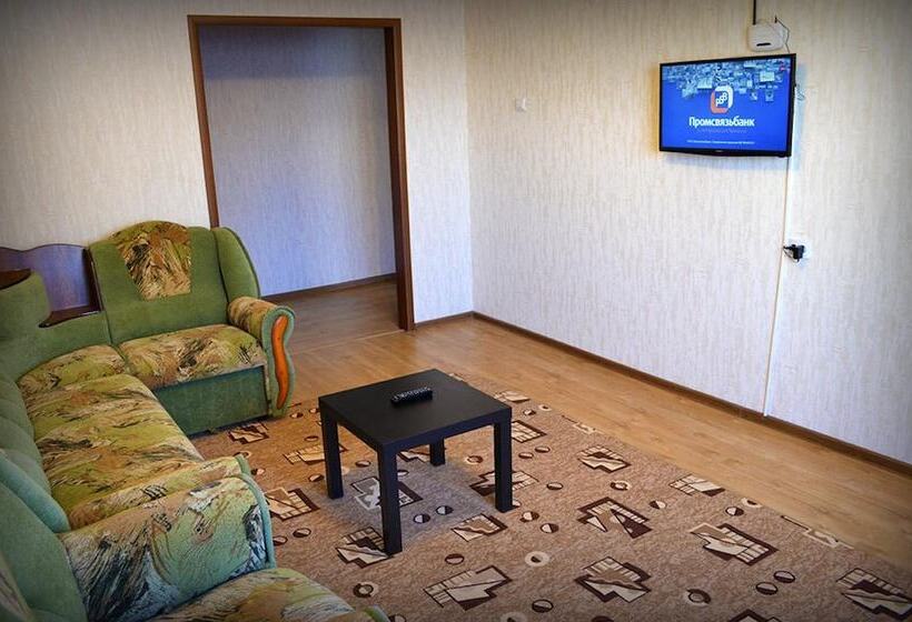 Dobrye Sutki Apartment On Mukhacheva 258
