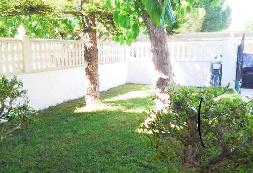 3 Bedrooms House With Furnished Terrace At Creixell 1 Km Away From The Beach