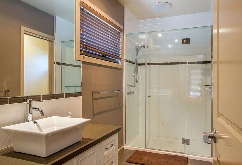 Broadwater By The Beach With Heated Outdoor Spa