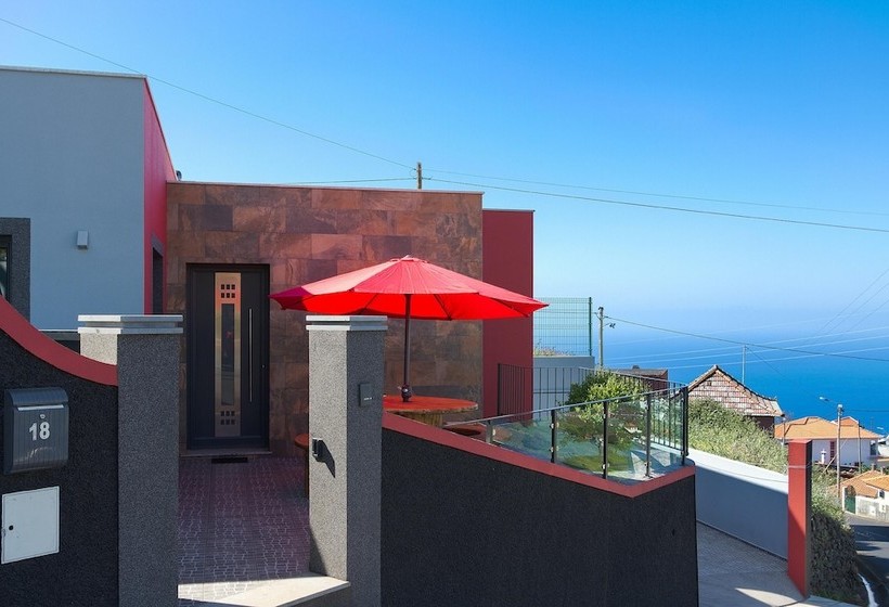 Panoramic House In Ponta Do Sol