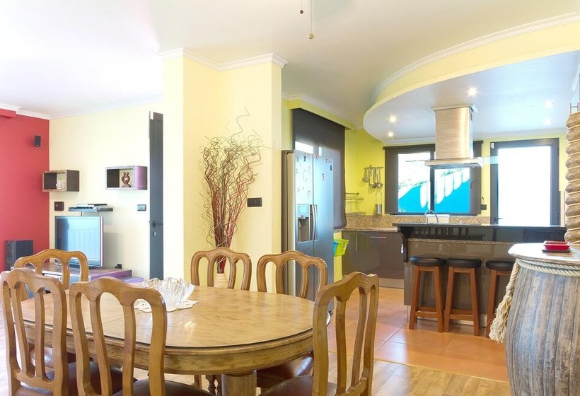 Panoramic House In Ponta Do Sol