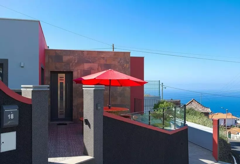 Panoramic House In Ponta Do Sol