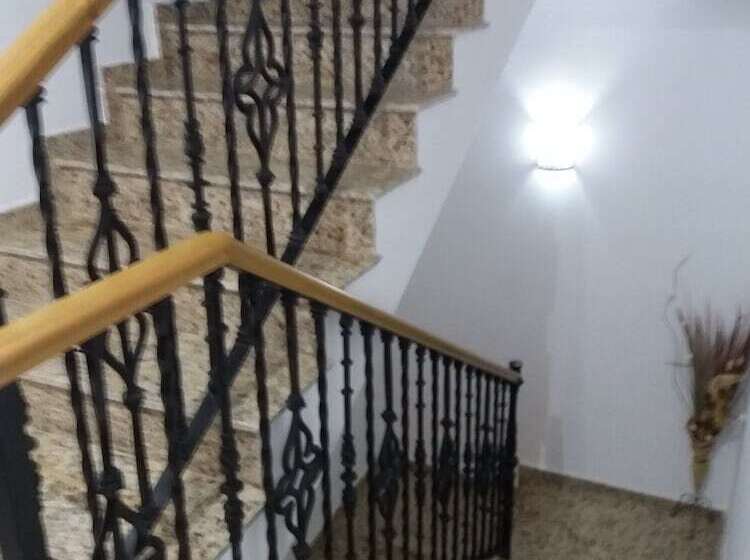 La Tahona De Perales