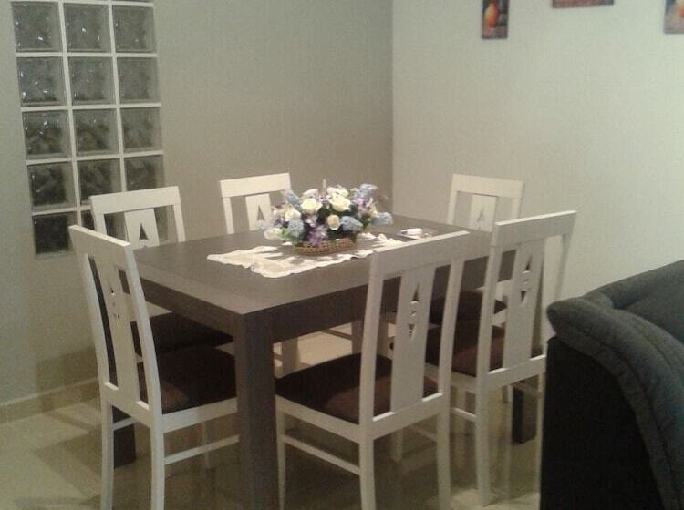 La Tahona De Perales