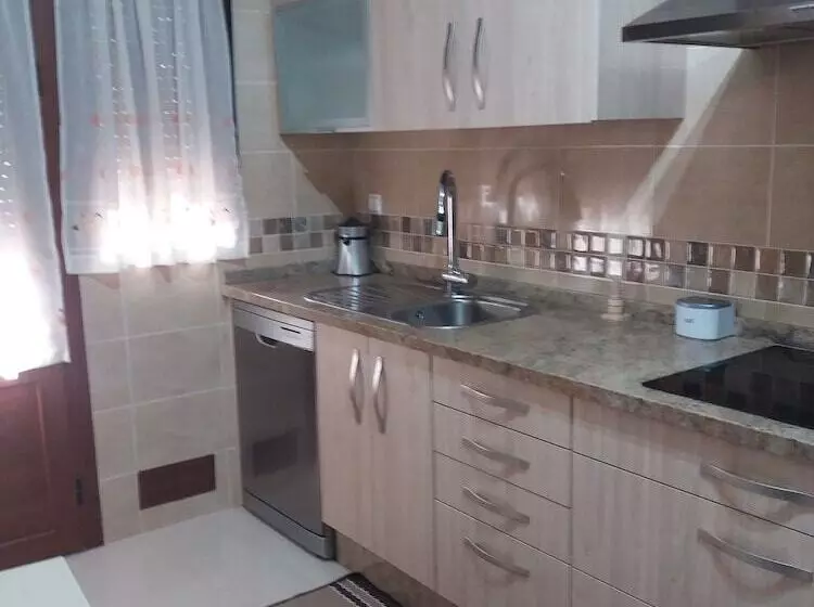 La Tahona De Perales