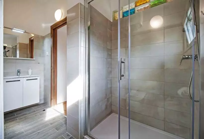 پانسیون Apartments & Rooms Chiara