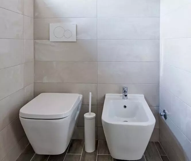 پانسیون Apartments & Rooms Chiara