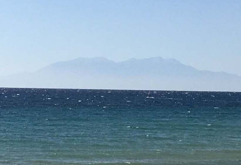 Am Beach House Near Sea