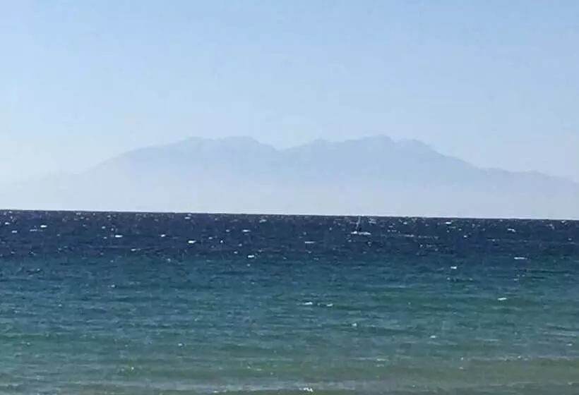 Am Beach House Near Sea