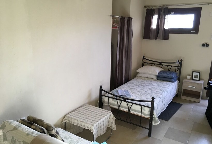 Am Beach House Near Sea