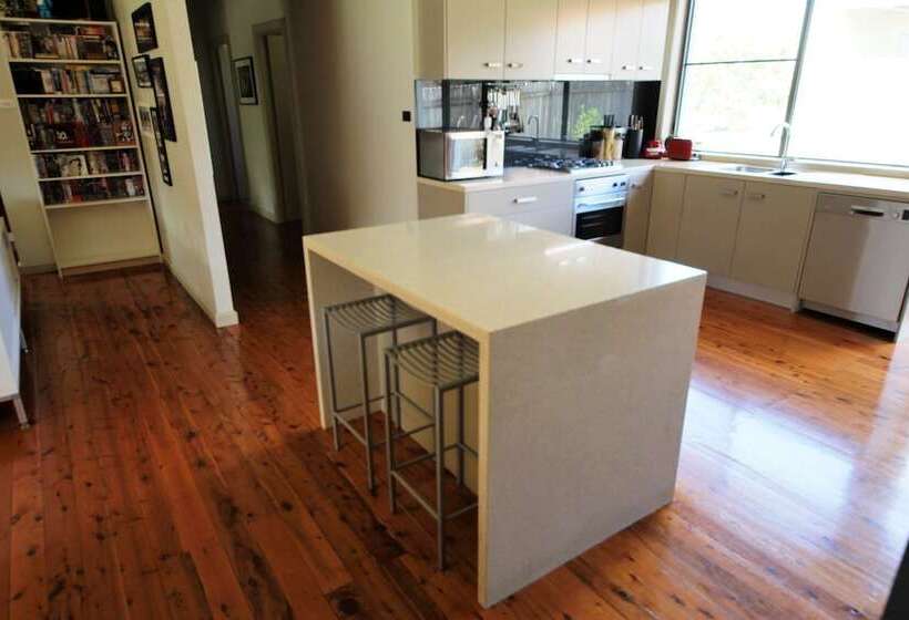 Beachcomber 39 Phillip Drive South West Rocks