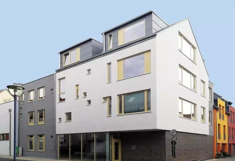 Eckhof Domizil Großzügige Ferienwohnung Mit Kleinem Garten In Der Altstadt Von Gotha