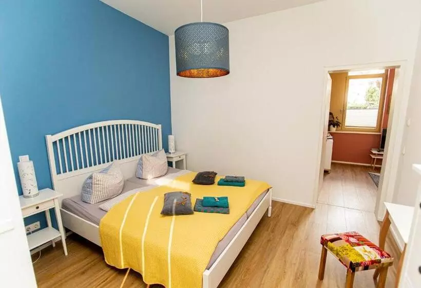 Eckhof Domizil Großzügige Ferienwohnung Mit Kleinem Garten In Der Altstadt Von Gotha