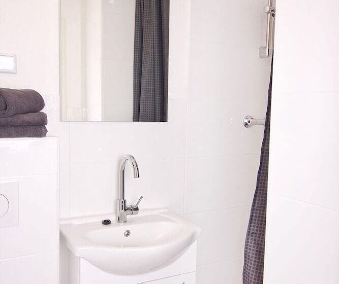 Ferienwohnungen Beckendorf Schiller