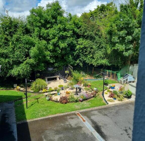 Highfield House Bed And Breakfast Collinstown