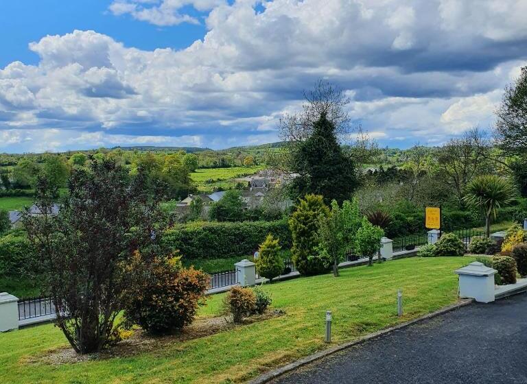 Highfield House Bed And Breakfast Collinstown