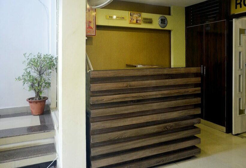 هتل China Town By Oyo Rooms