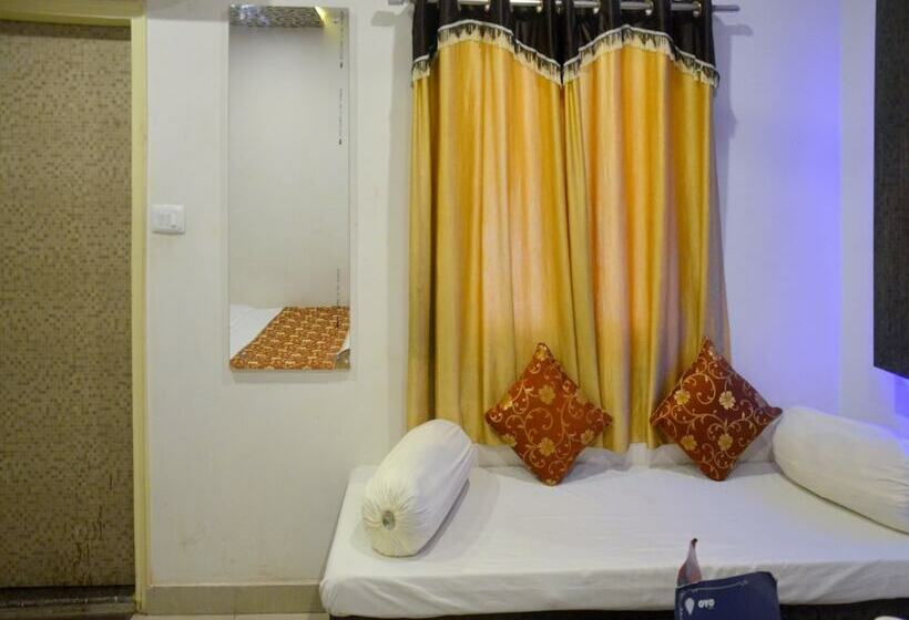 هتل China Town By Oyo Rooms