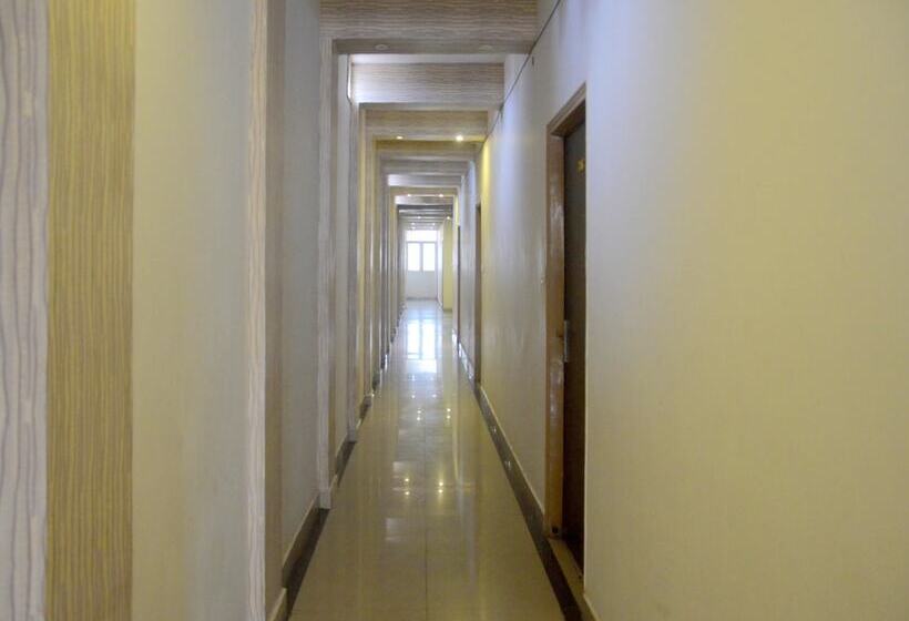 هتل China Town By Oyo Rooms