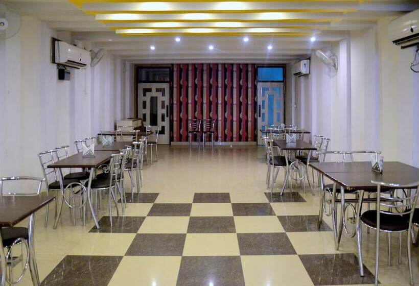 هتل China Town By Oyo Rooms