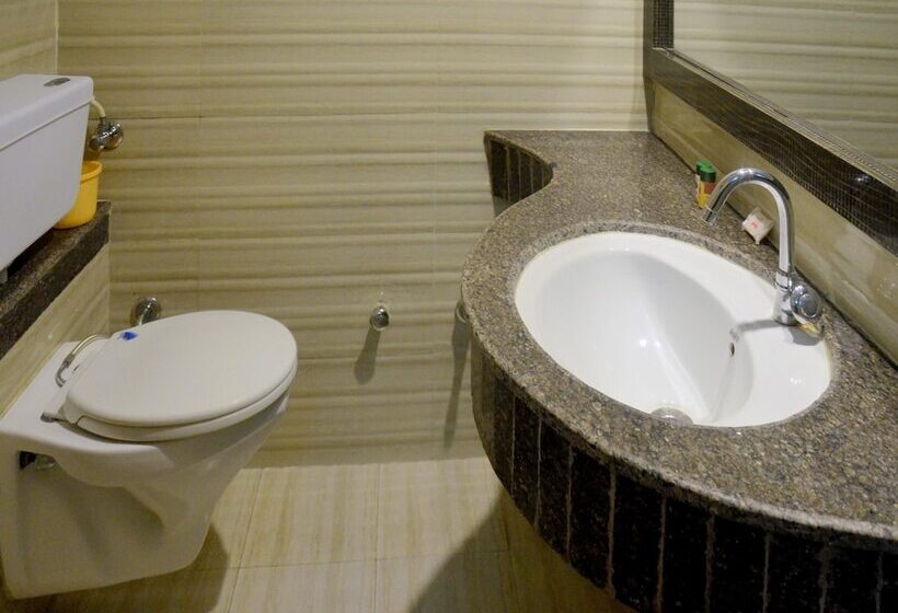 هتل China Town By Oyo Rooms