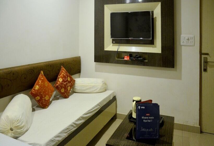 هتل China Town By Oyo Rooms