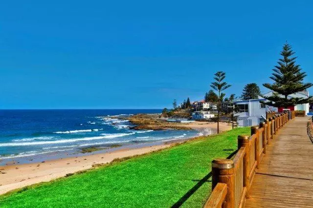 Lakeside Waterfront Apartment The Entrance