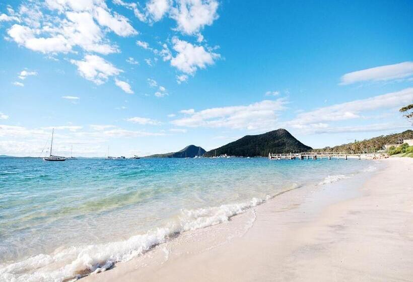 Oscars Pet Friendly Beach House 14 Tomaree Road