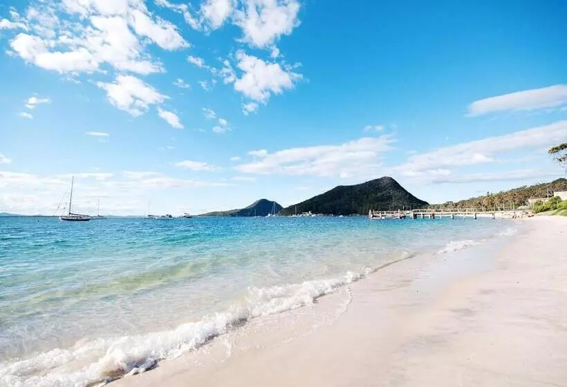 Oscars Pet Friendly Beach House 14 Tomaree Road