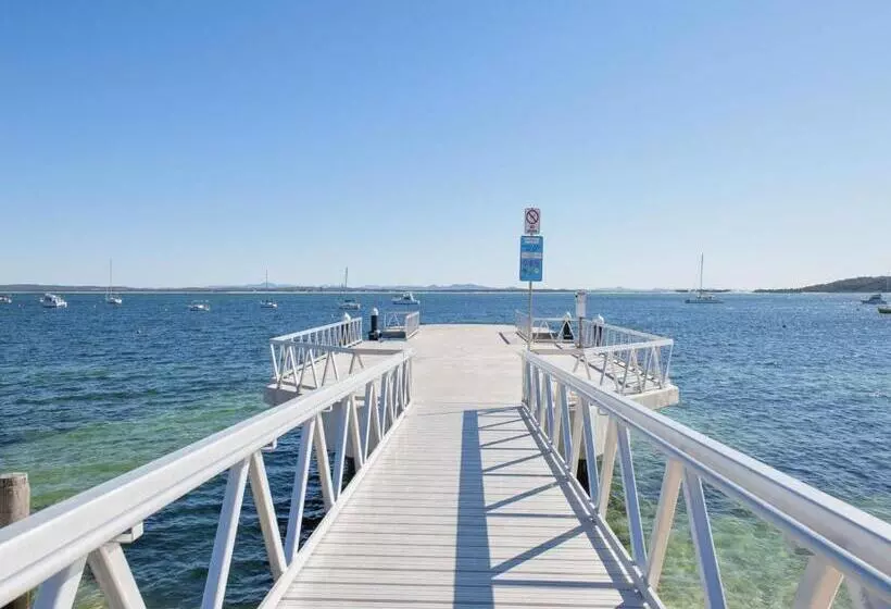 Oscars Pet Friendly Beach House 14 Tomaree Road