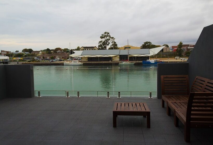Ulverstone Waterfront Apartments