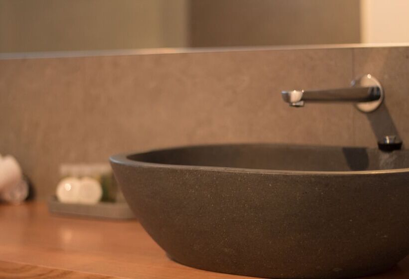 Ulverstone Waterfront Apartments