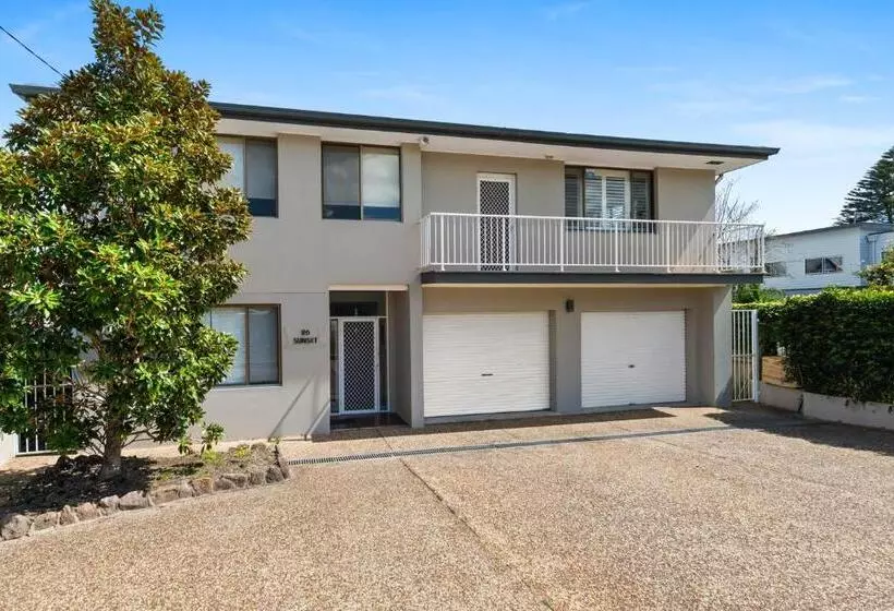 Waterfront At Sunset Boulevard 26 Sunset Boulevard