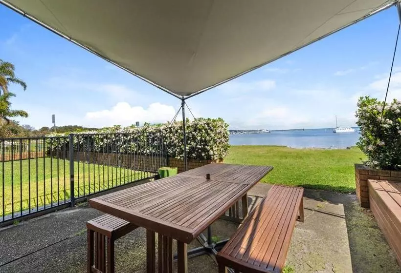 Waterfront At Sunset Boulevard 26 Sunset Boulevard