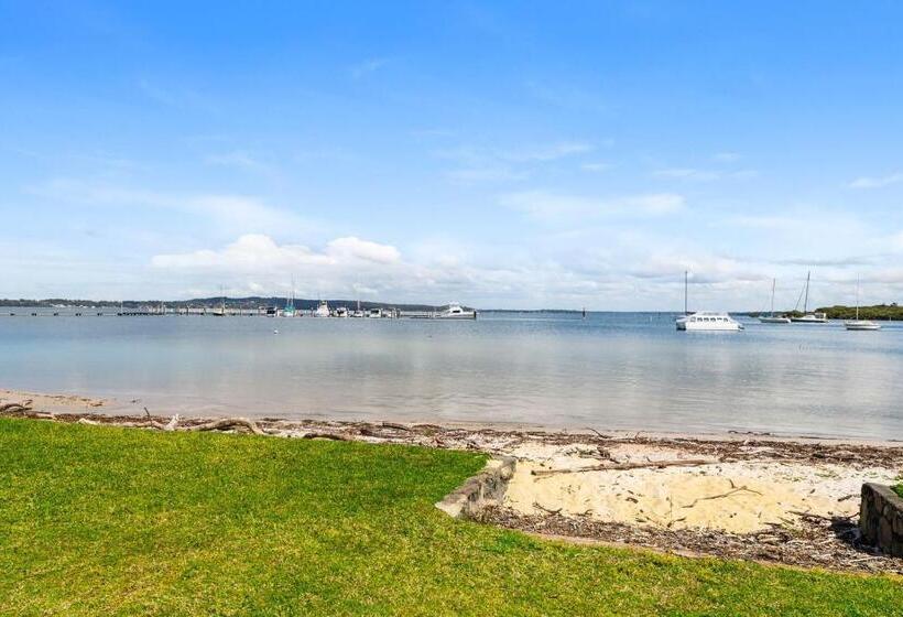 Waterfront At Sunset Boulevard 26 Sunset Boulevard