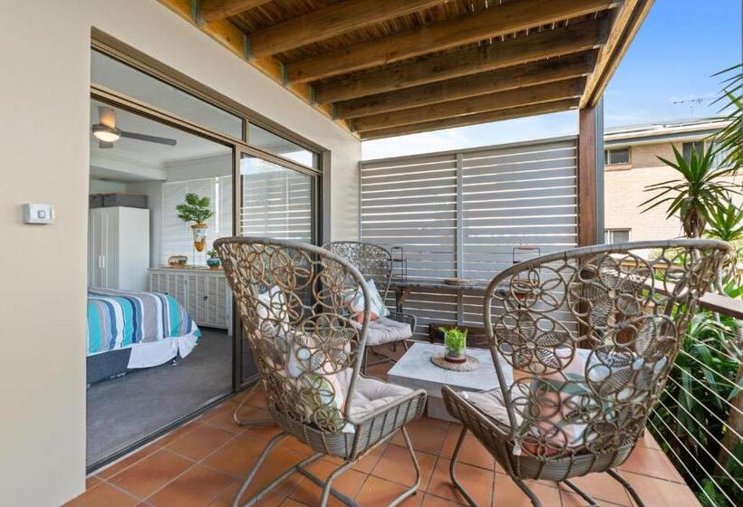 Waterfront At Sunset Boulevard 26 Sunset Boulevard