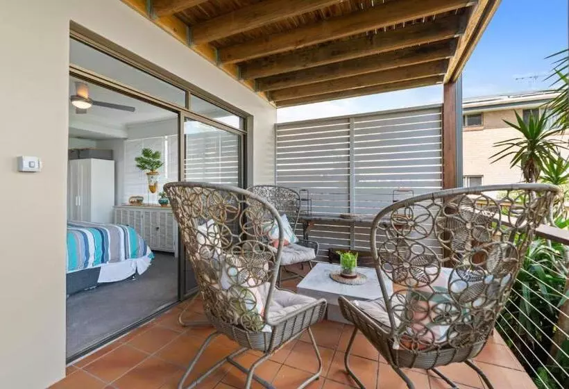 Waterfront At Sunset Boulevard 26 Sunset Boulevard