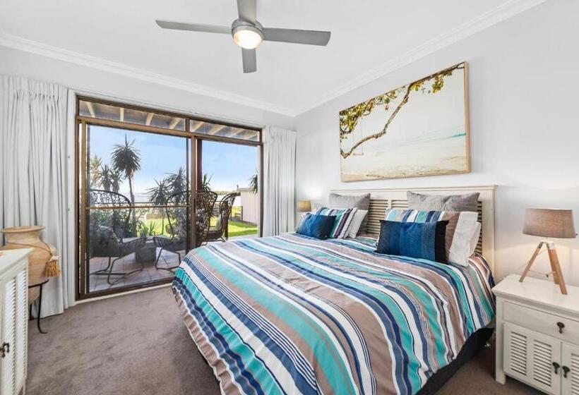 Waterfront At Sunset Boulevard 26 Sunset Boulevard