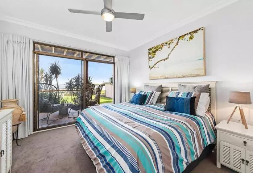 Waterfront At Sunset Boulevard 26 Sunset Boulevard