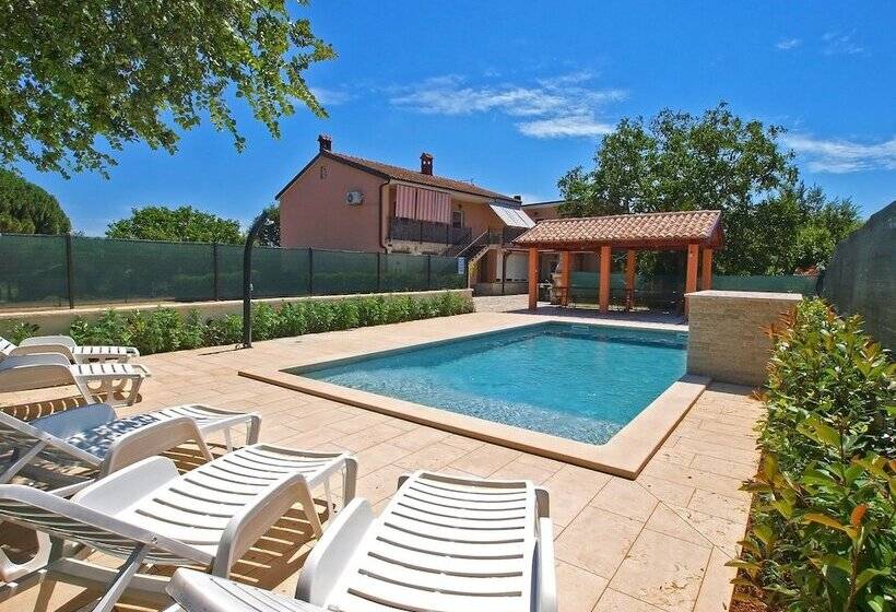 Apartments Marina 947