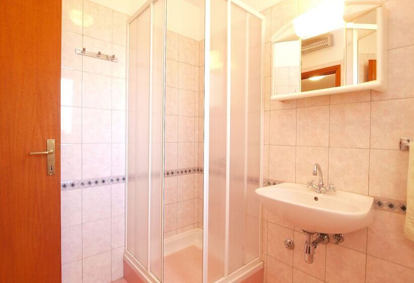 Apartments Marina 947