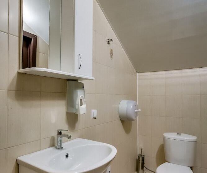 בית מלון כפרי Ostrovsky